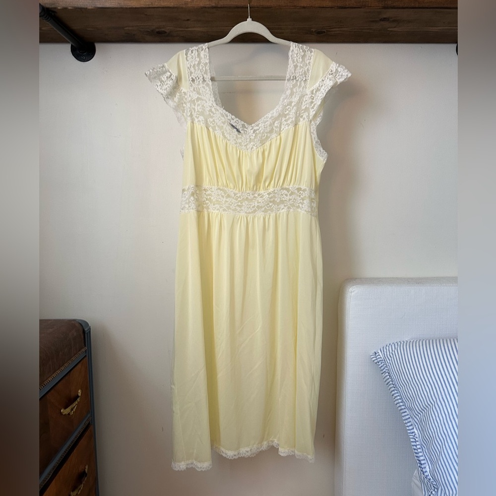 Vintage slip